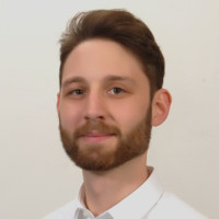 Dr. Lukas Flierl