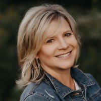 Nicole Yolitz Armstrong