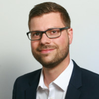 Simon Wolf