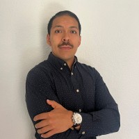 Victor Manuel Bravo Flores