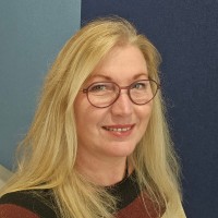 Adriënne Menheer