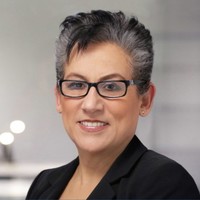 Rowena Luna