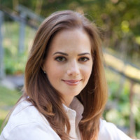 Elizabeth Swire Falker