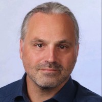 Kai Uwe Hampl