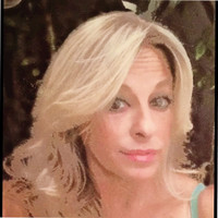 Tracey Amos
