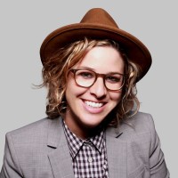 Sunny BonnellSunny Bonnell is an Influencer