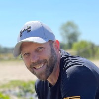 Guy Dixon