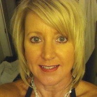 Angie Earls