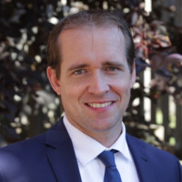 Brad Thompson, Cfp®, Ris