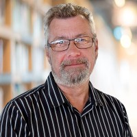 Colin Bruce