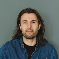 Ibrahim Keskinkilic • 李智