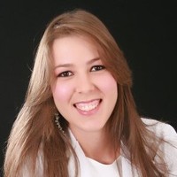 Lara Abreu M. Guimarães