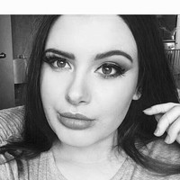 Holly Vanstone