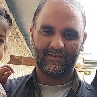 m,r, Hayati