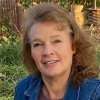 Julie Rhoades