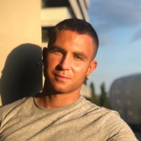 Erik Dzuro