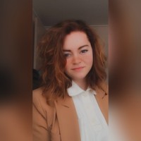 Jolie Van Den Hurk