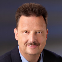 Michael Lützeler