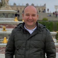 Alejandro Flores López