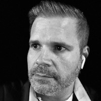 Eric Genova