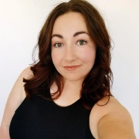 Laura Hogan