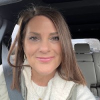 Larissa Lowe