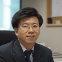 Kwang Bae Park