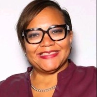 Beth Casey, Mba