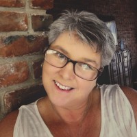 Louise Hammond