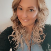 Courtney Raab