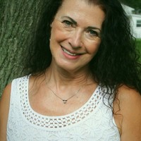 Carol Stella