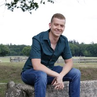 Lars J.