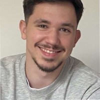 Enzo Robert