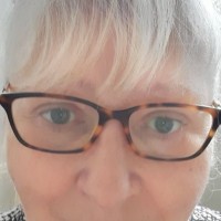 Liz Holmes
