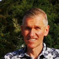 Jonas R Andersson