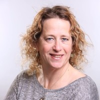 Einat Eden