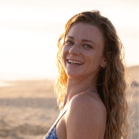 Alana Bowes