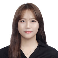 Yelim Lee