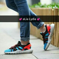 aLia Lydia