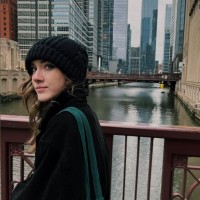 Gracie Bloom