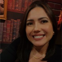 Letícia Valle