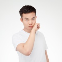 Ruoyu Li