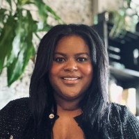 Liz Navarro