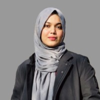 Amna Iqbal
