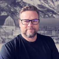 Peter Tracy
