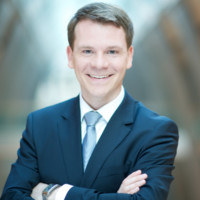 Dr. Lasse Korff