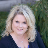 Angela Thomas