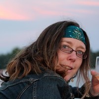 Julie Leaden