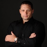 Tony Gjertsen / 徐亮