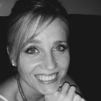 Kelly Saunders